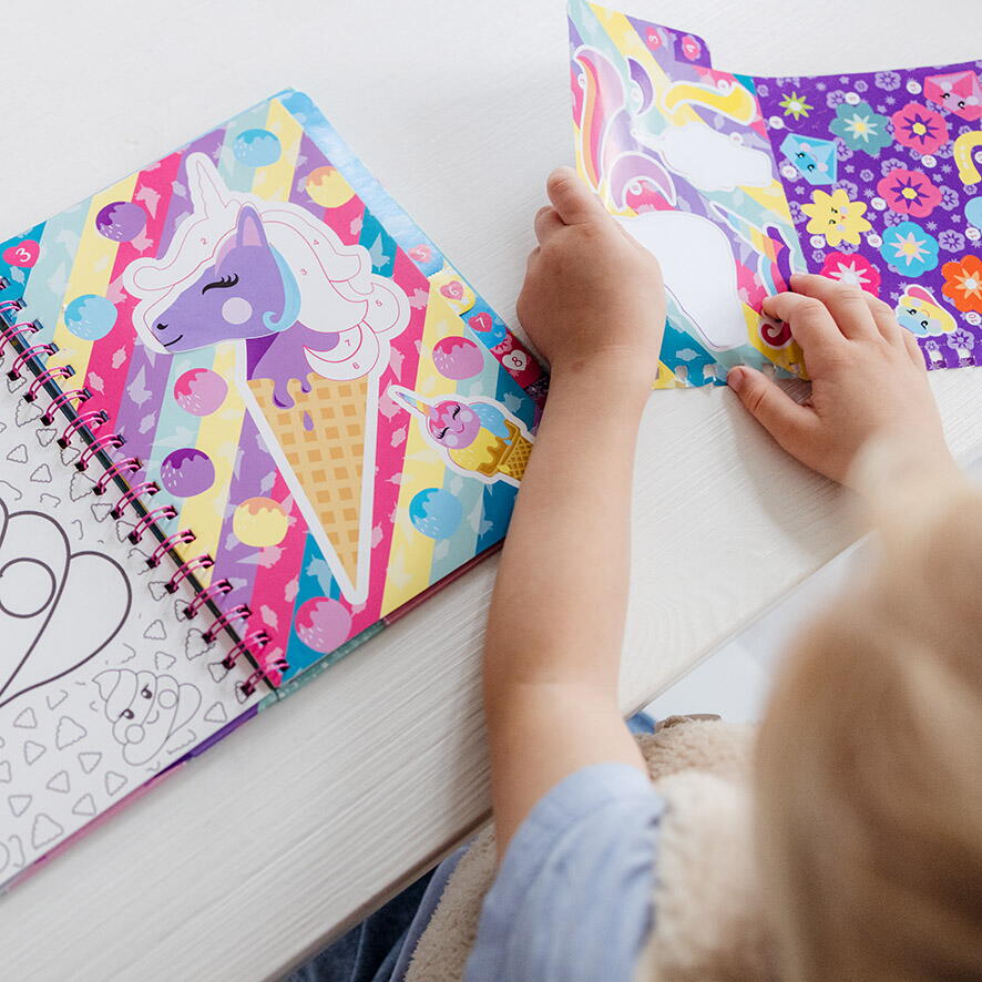 CARTICICA CU ACTIVITATI SI ABTIBILDURI - UNICORN - TOTUM (TT072008)