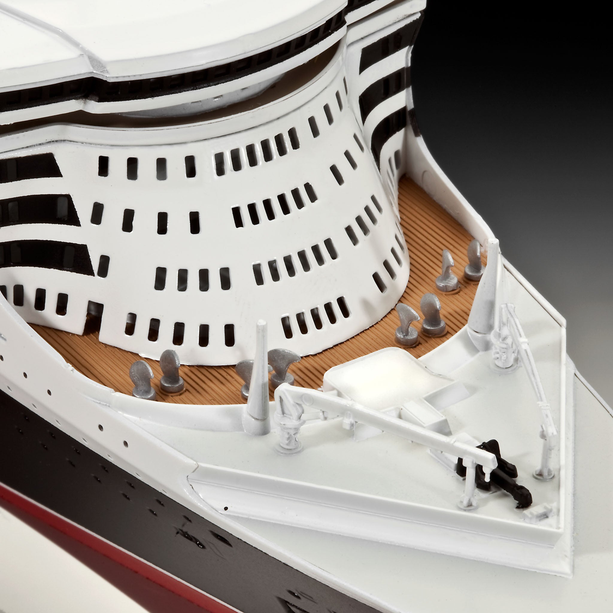 NAVA QUEEN MARY 2 - REVELL (RV05231)