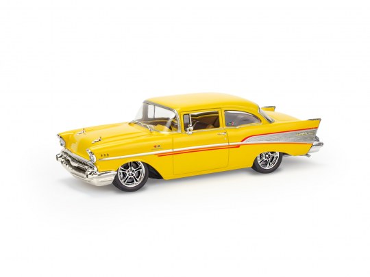 ’57 CHEVY® BEL AIR® TWO DOOR SEDAN - REVELL (RV14551)
