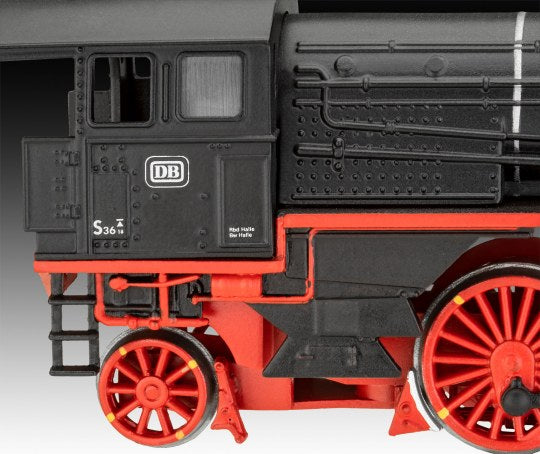 LOCOMOTIVA TREN VITEZA S3/6 BR18(5) CU TENDER 2‘2’T - REVELL (RV02168)