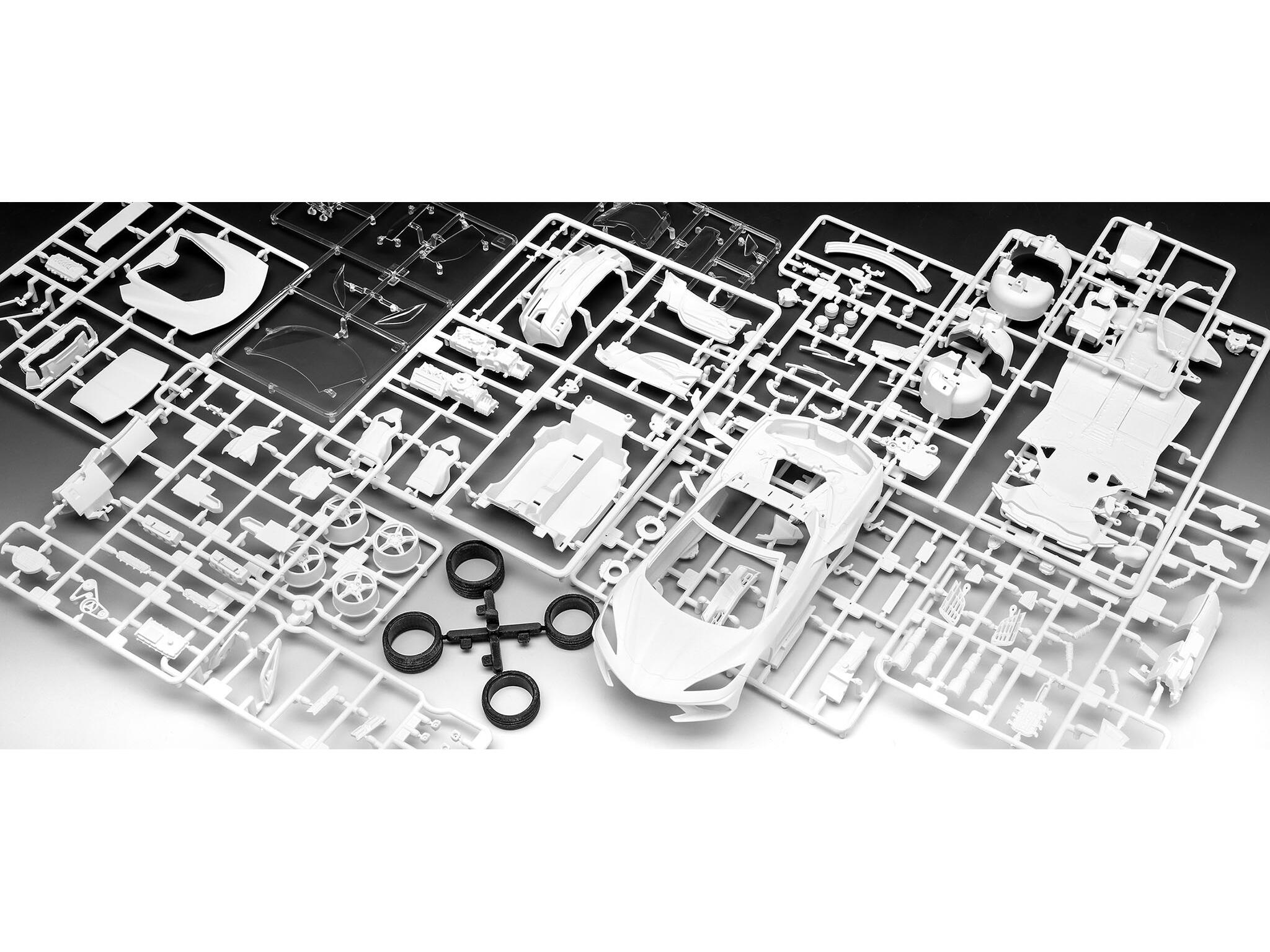 SET MACHETA CORVETTE C8 COUPÉ - REVELL (RV07714)