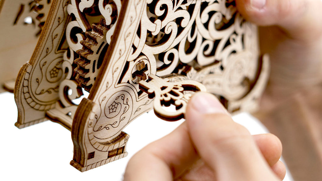 LUME MINIATURALA DE LEMN CEAS MAGIC - REVELL (RV00616)