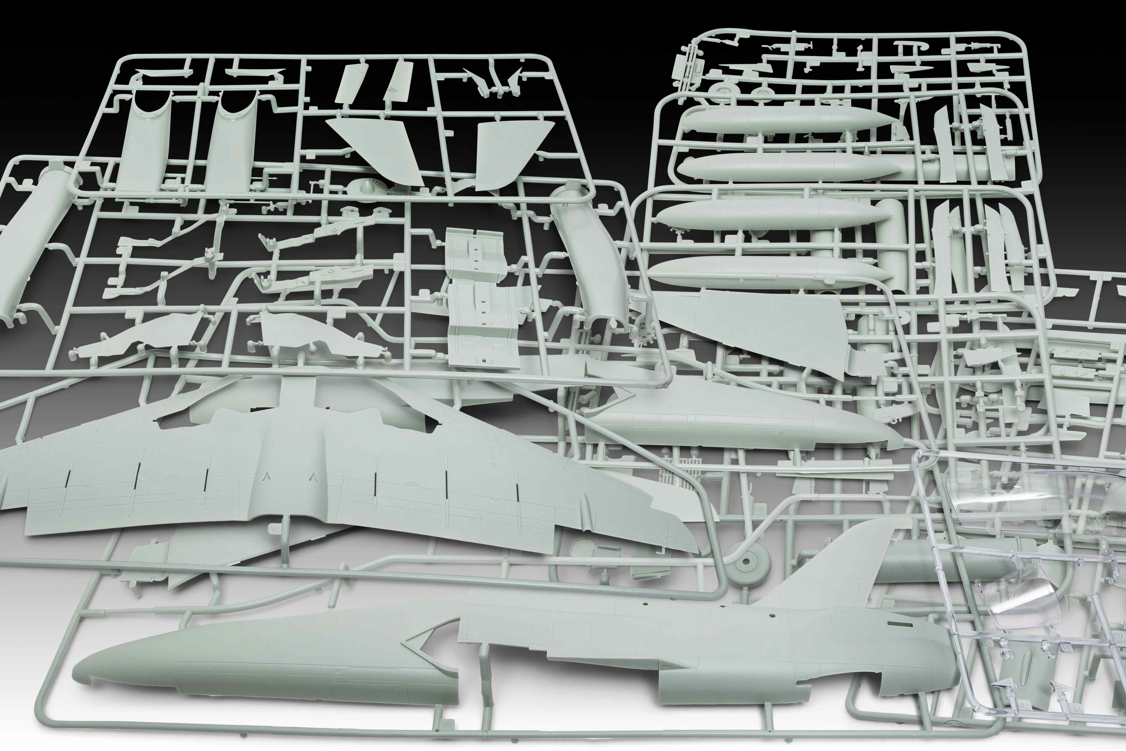 AEROMODEL BAE HAWK T.1A RAF RED ARROWS - REVELL (RV04284)