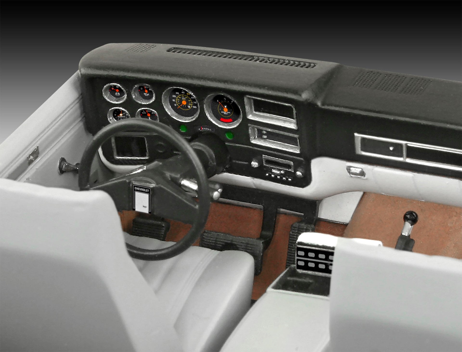 AUTOMACHETA 1985 CHEVROLET K5 BLAZER: STRANGER THINGS - REVELL (RV07724)