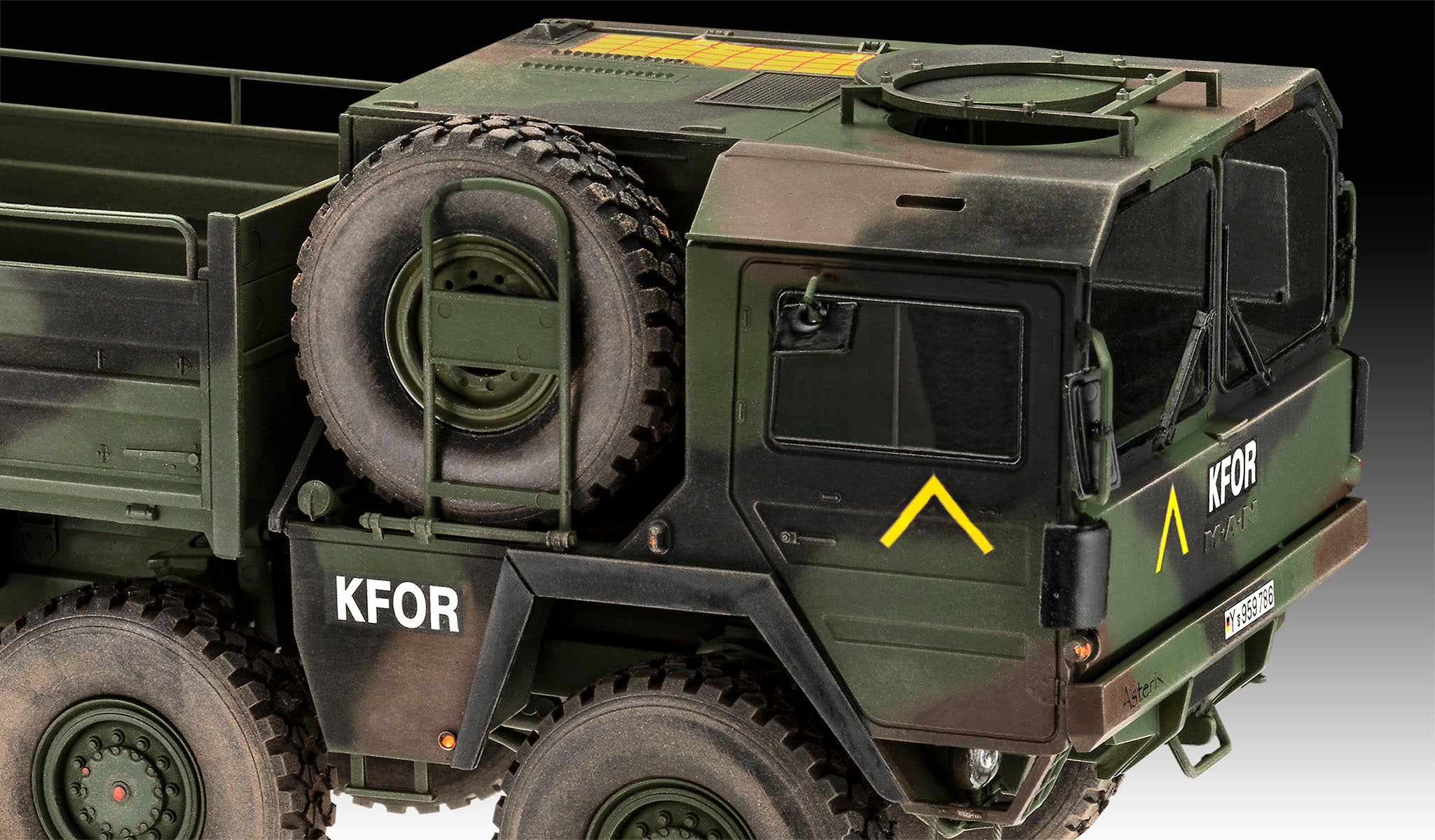 MACHETA MILITARA MAN 10T MILGL 8X8 TRUCK - REVELL (RV03367)