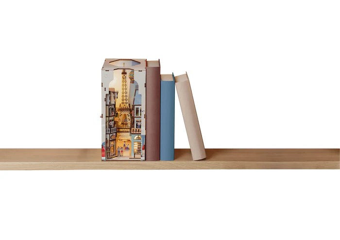 LUME MINIATURALA DE LEMN PARIS - REVELL (RV00539)