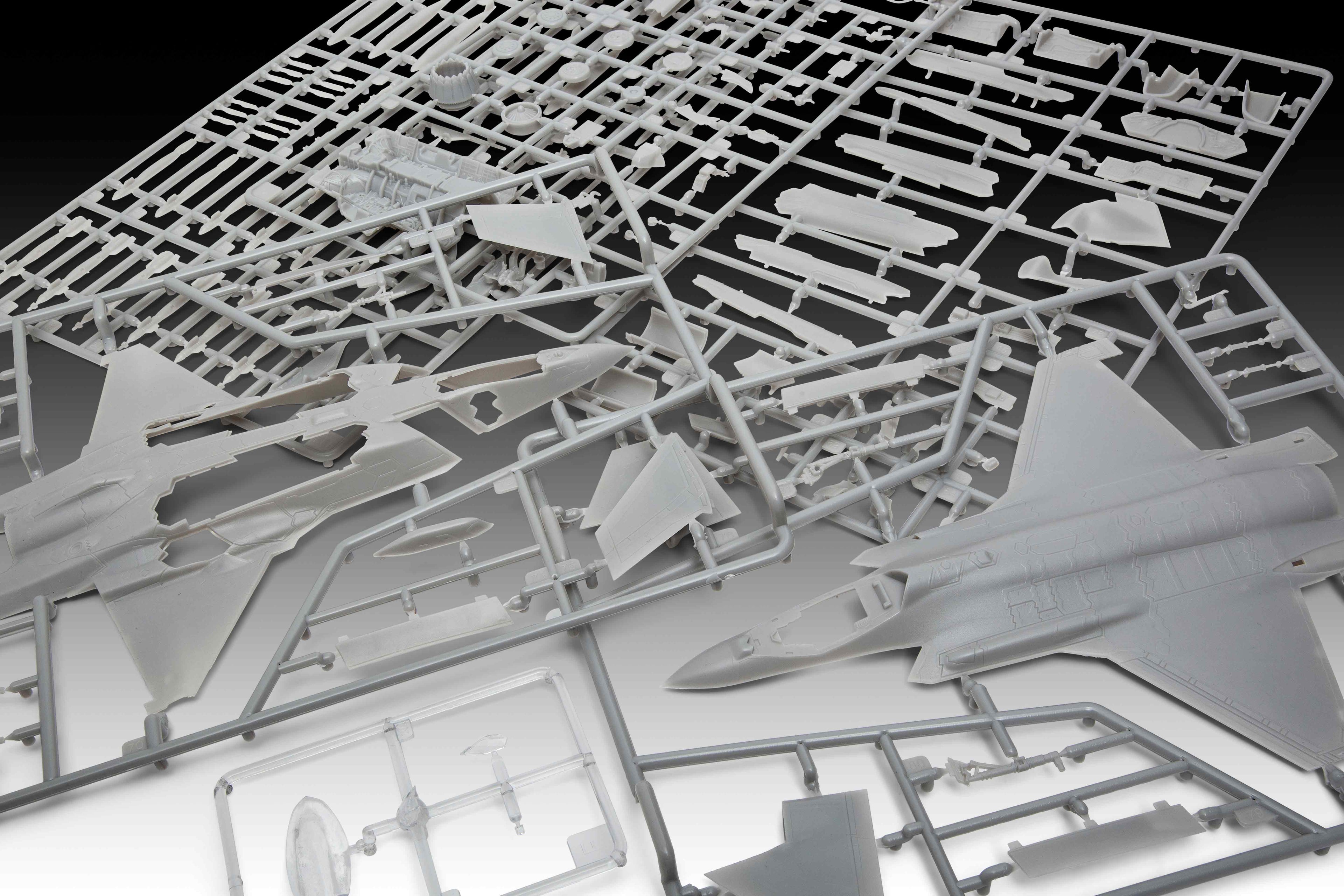 AEROMACHETA LOCKHEED MARTIN F-35A LIGHTNING II - REVELL (RV03799)