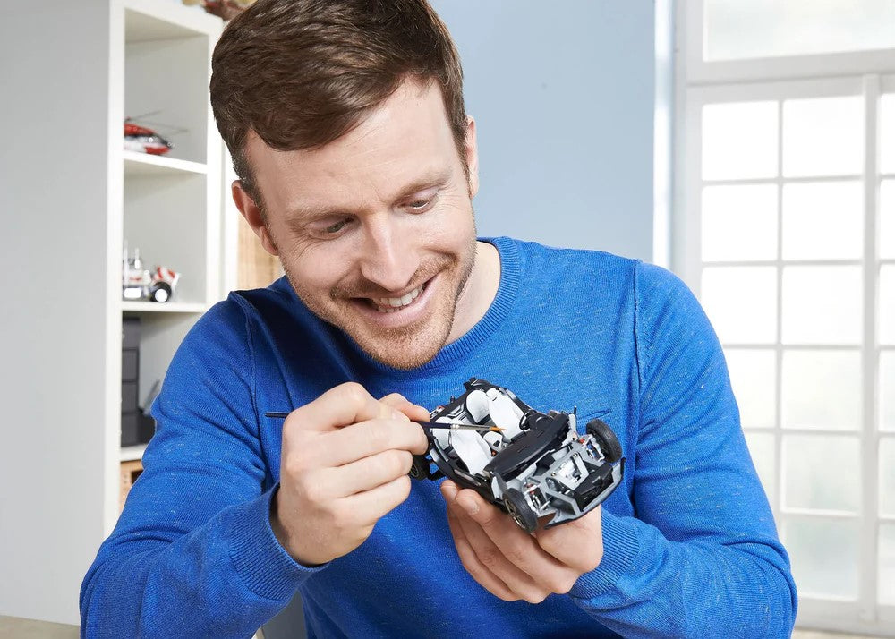 BMW I8 - REVELL (RV7008)