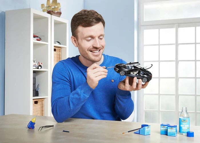 BMW I8 - REVELL (RV7008)