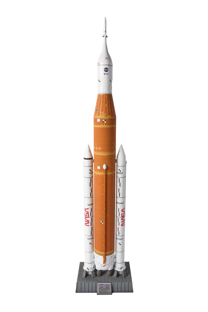 NAVA SPATIALA NASA ARTEMIS SPACE LAUNCH SYSTEM (SLS) - REVELL (RV03760)