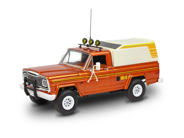 AUTOMACHETA JEEP J-10 PICKUP CU CAMPER - REVELL (RV14568)