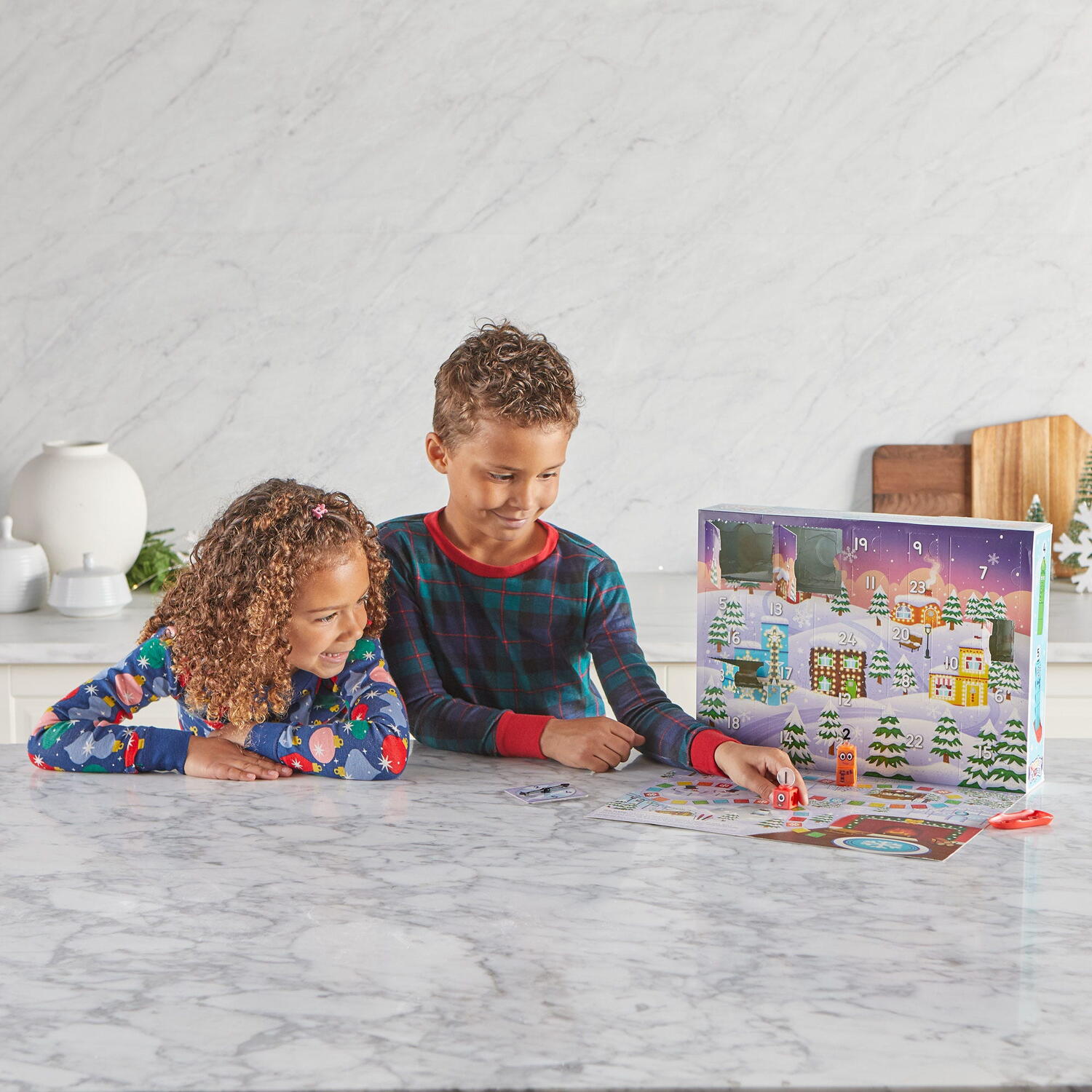 CALENDAR CU SURPRIZE NUMBERBLOCKS® MATHLINK® - MAGIA CRACIUNULUI - HAND2MIND (HM97854-UK)