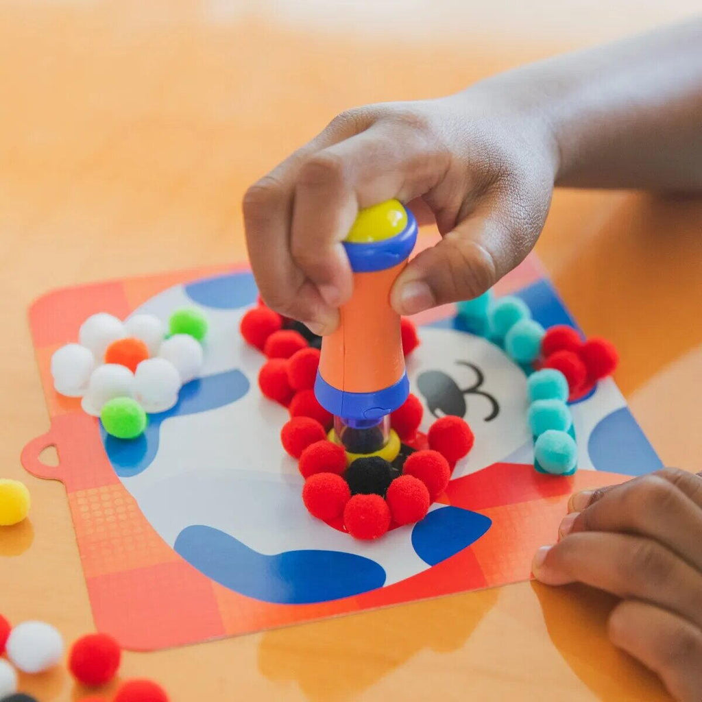 SET CREATIV CU POMPOANE - IMBRACA ANIMALUTELE - EDUCATIONAL INSIGHTS (EI-1546)