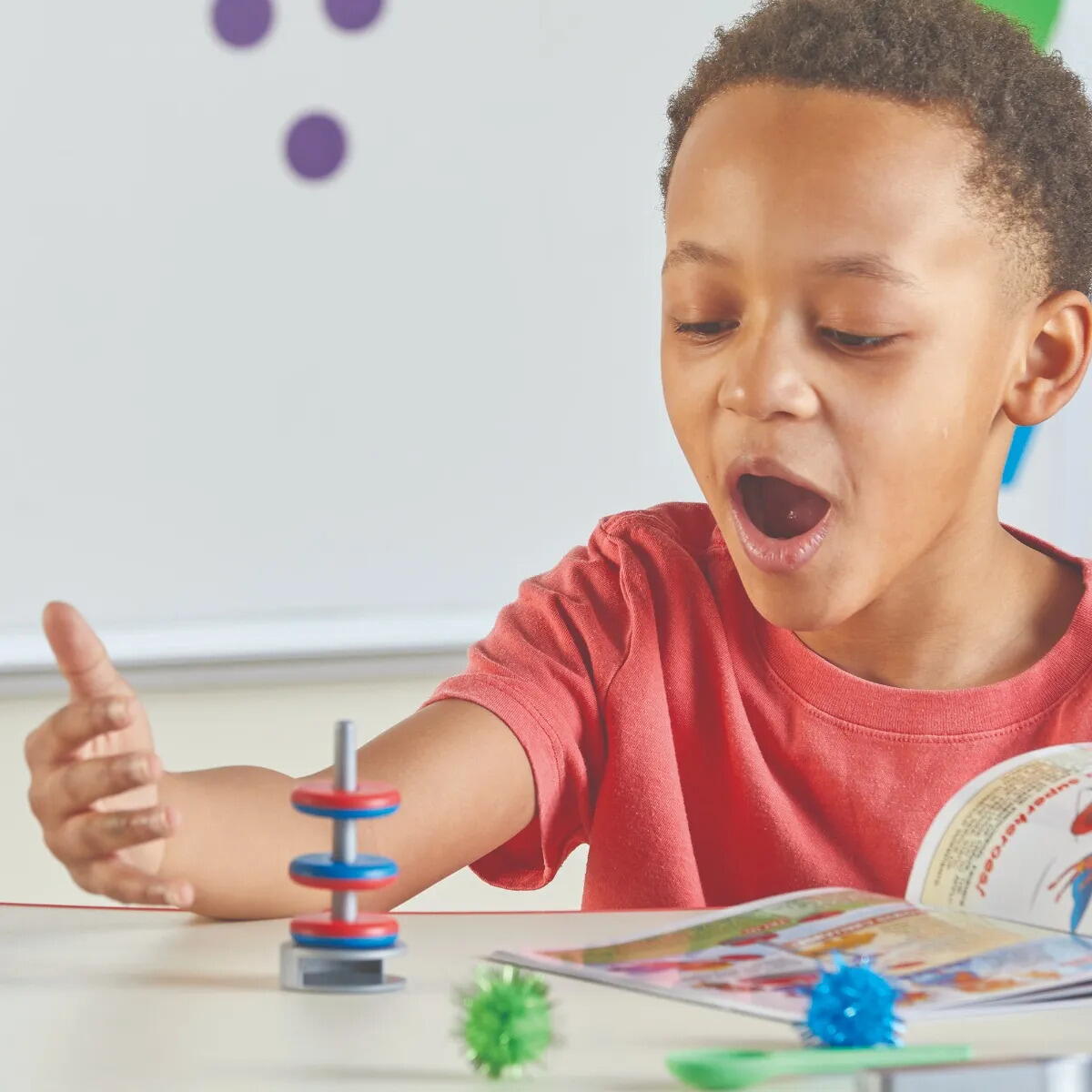 SET EXPERIMENTE STEM EXPLORERS™ - STIINTA SUPEREROILOR - LEARNING RESOURCES (LER9310)