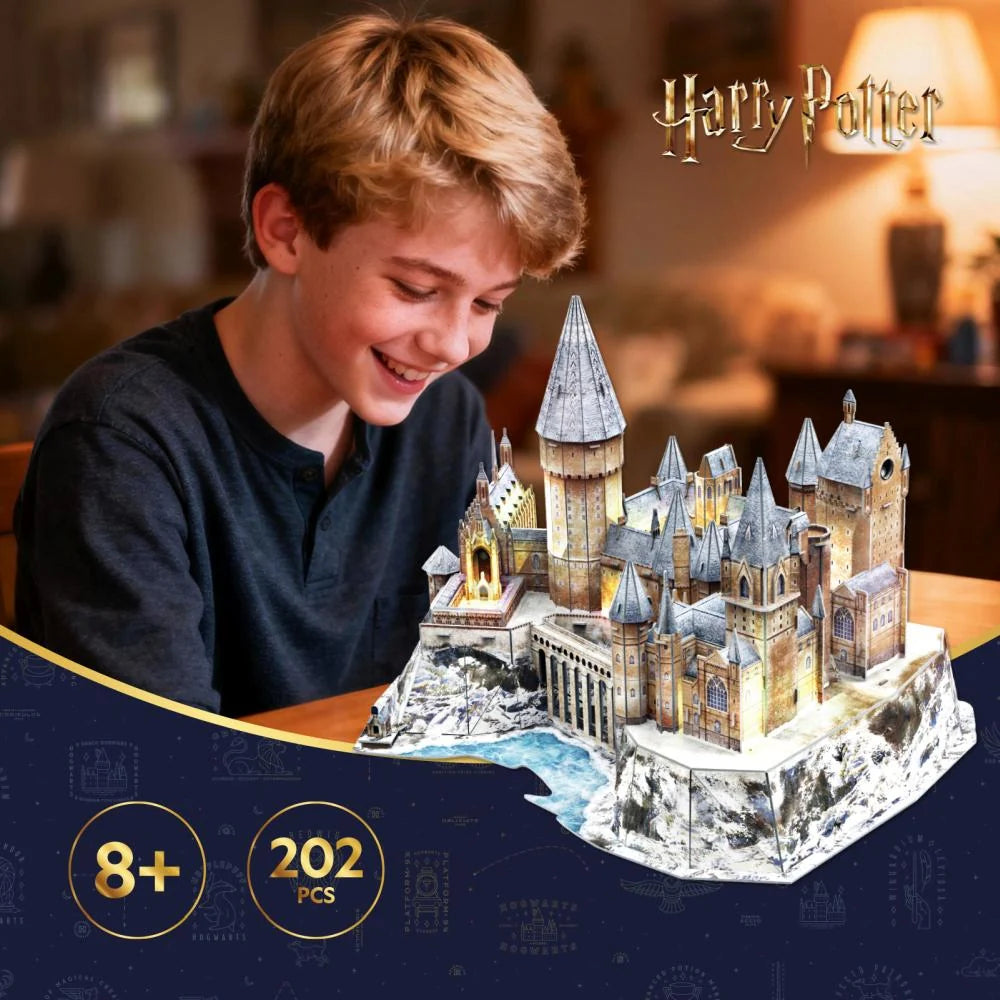 PUZZLE 3D CU LED HARRY POTTER CASTELUL HOGWARTS IN ZAPADA 202 PIESE - CUBIC FUN (CU540312)