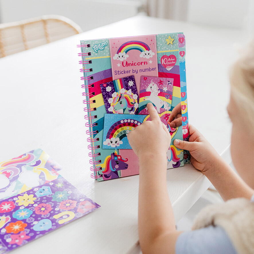 CARTICICA CU ACTIVITATI SI ABTIBILDURI - UNICORN - TOTUM (TT072008)