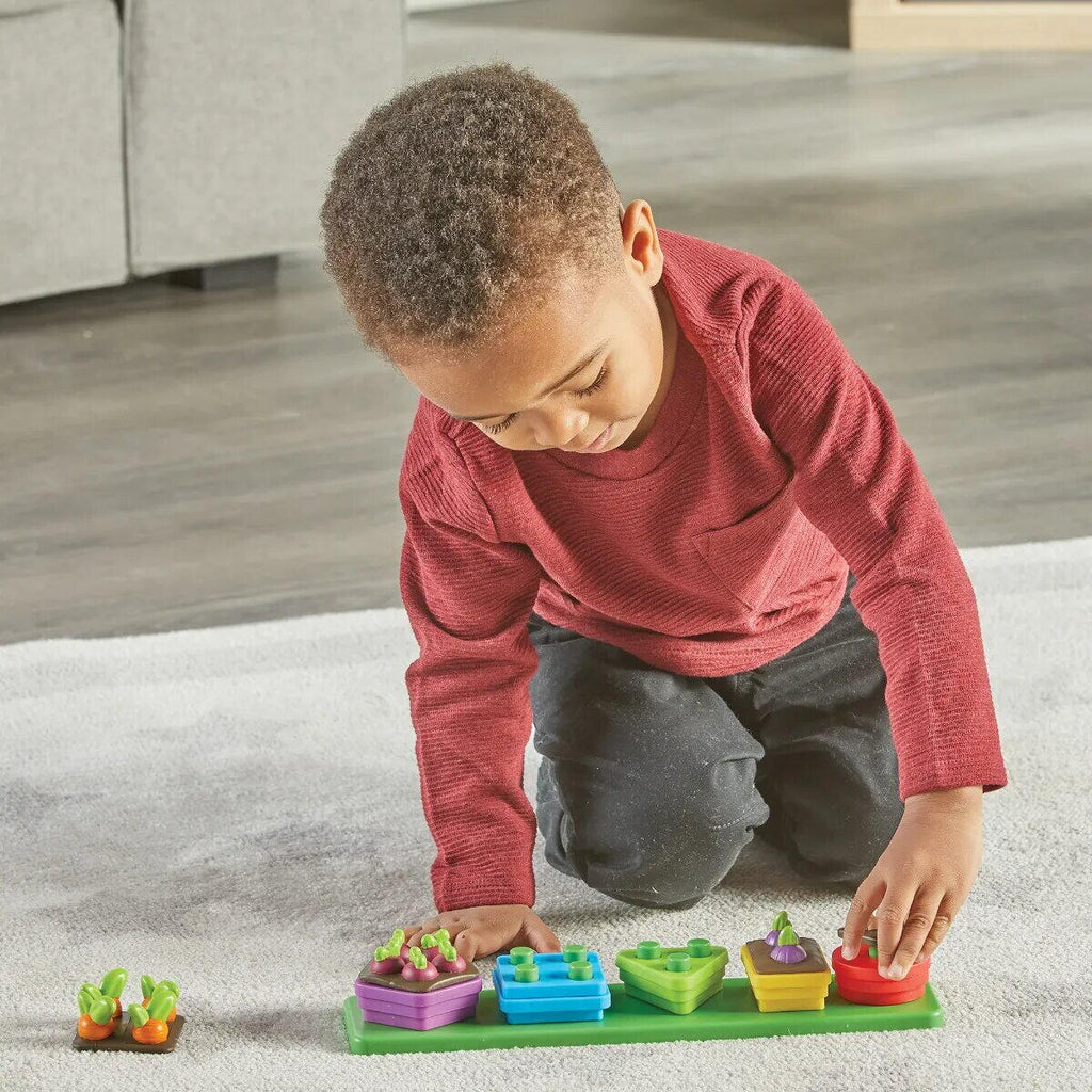 SORTEZ, POTRIVESC & MA DISTREZ - IN GRADINA - LEARNING RESOURCES (LER9810)