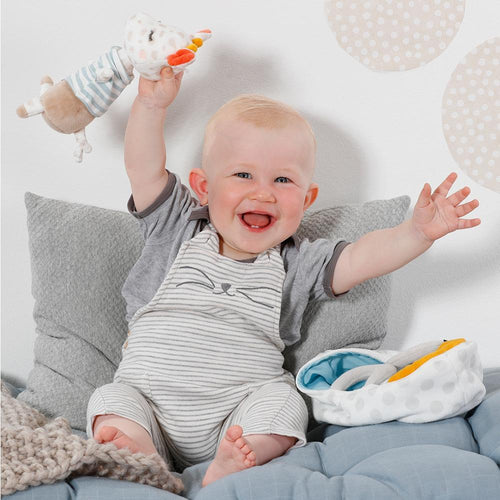 JUCARIE DE PLUS - GIRAFA SOMNOROASA IN COSULET - FEHN (053166) - Libelula Vesela - Jucarii