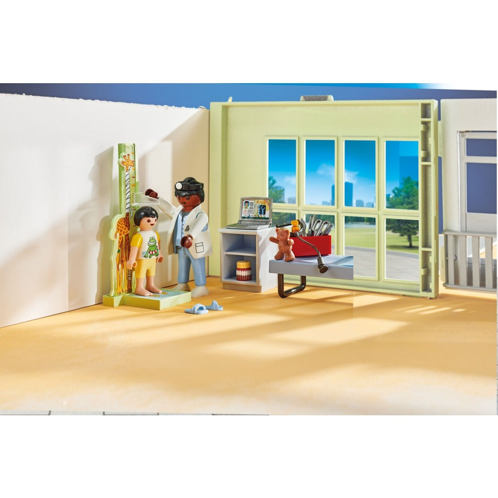 PLAYMOBIL - PEDIATRICIAN WITH CHILD AND TEDDY BEAR - PLAYMOBIL ACTION HEROS (PM71619)