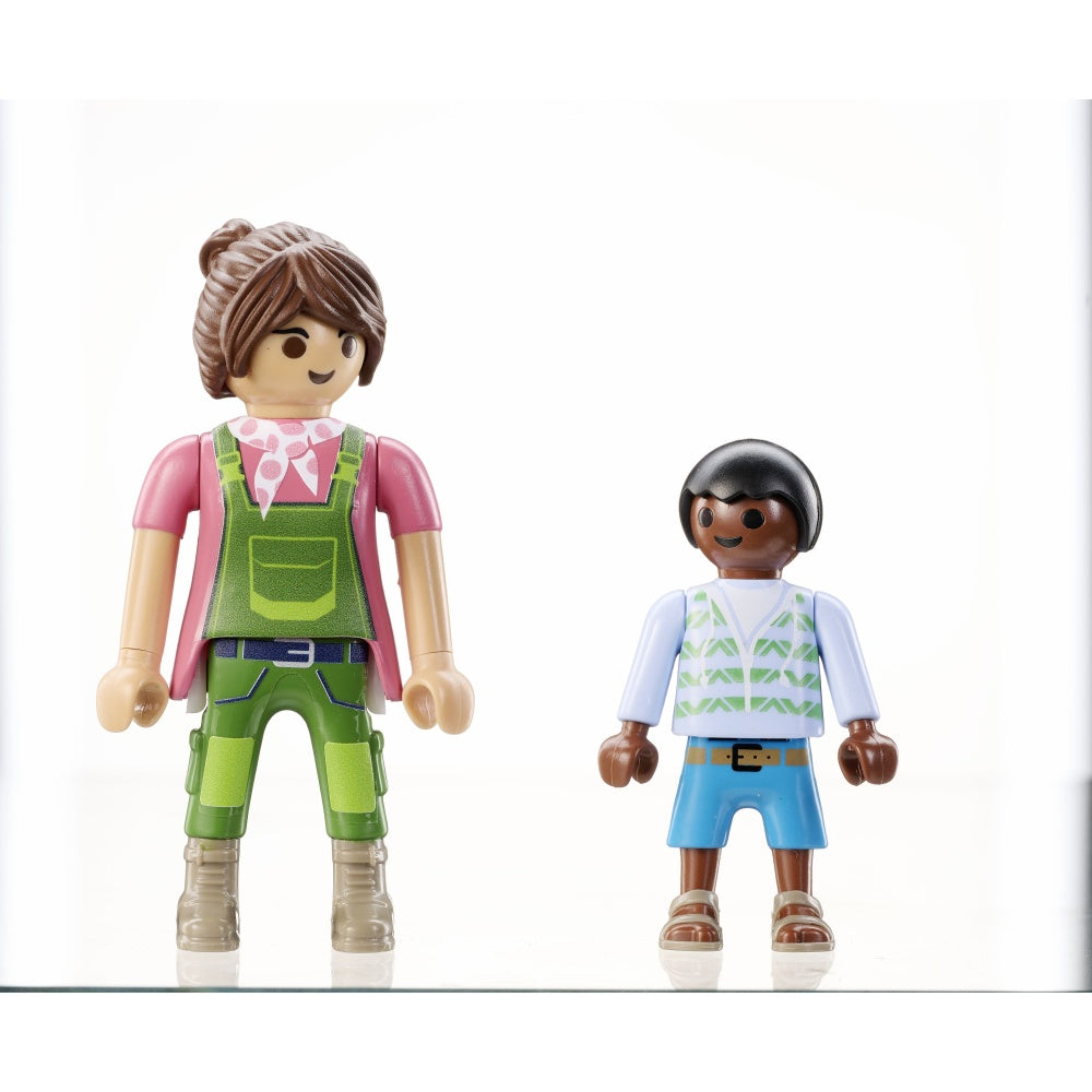 SET 2 FIGURINE FEMEIE FERMIER CU COPIL SI VITEL - PLAYMOBIL COUNTRY  (PM71803)