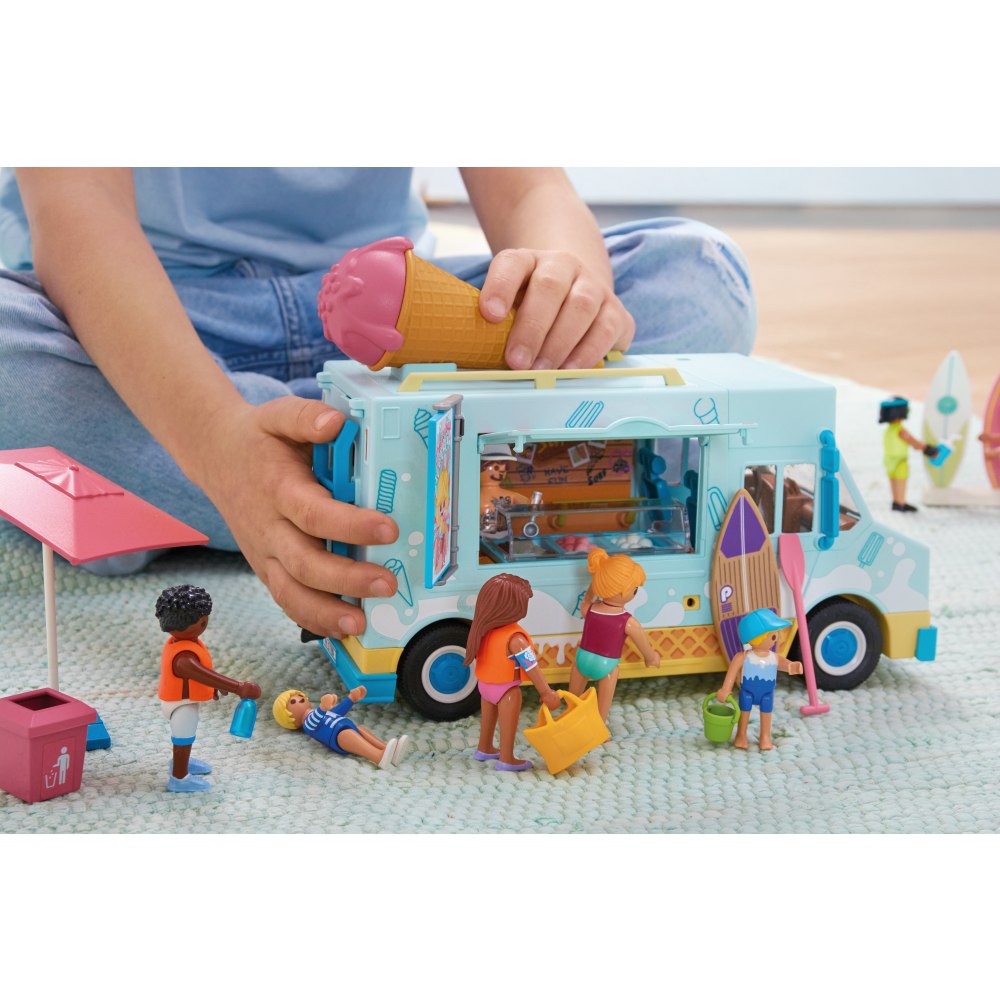 JUCARIE DE ROL STAND DE INGHETATA SI MAGAZIN CU ARTICOLE DE SURF - PLAYMOBIL MY LIFE (PM71904)