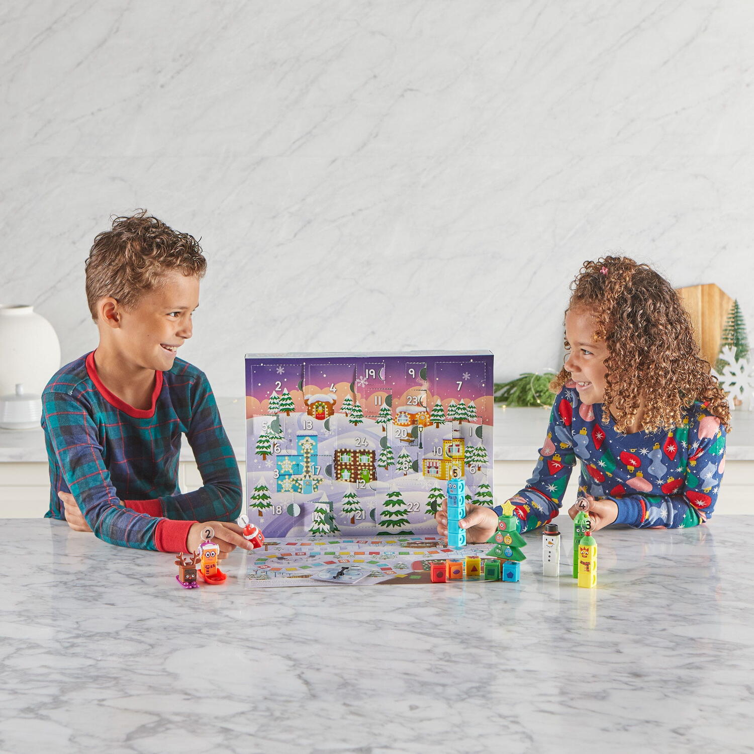 CALENDAR CU SURPRIZE NUMBERBLOCKS® MATHLINK® - MAGIA CRACIUNULUI - HAND2MIND (HM97854-UK)