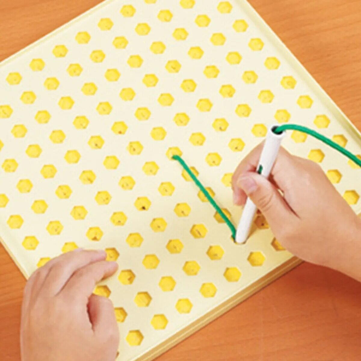 SET CREATIV - DESENAM CU SIRETURI - EDUCATIONAL INSIGHTS (ESP3645-UK1) - Libelula Vesela - Jucarii