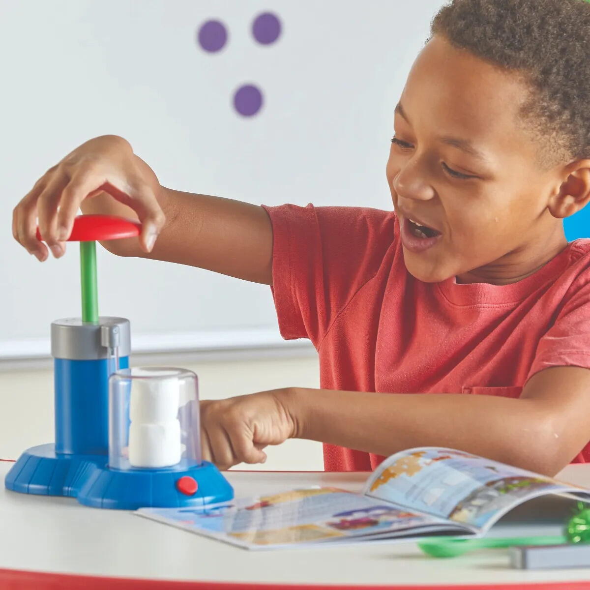 SET EXPERIMENTE STEM EXPLORERS™ - STIINTA SUPEREROILOR - LEARNING RESOURCES (LER9310)