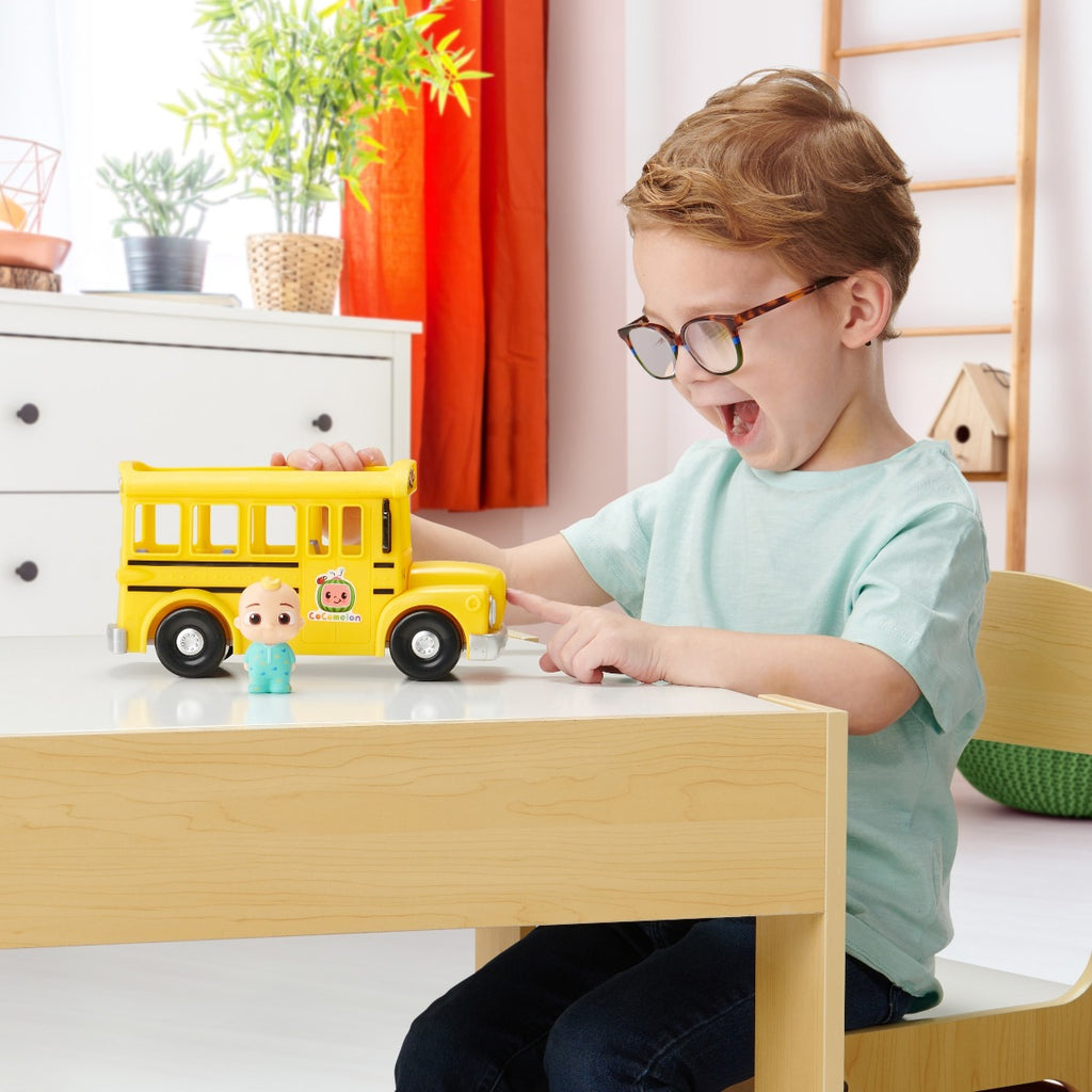 COCOMELON - SCHOOL BUS WITH SONG AND JJ FIGURE (CMW0015)
