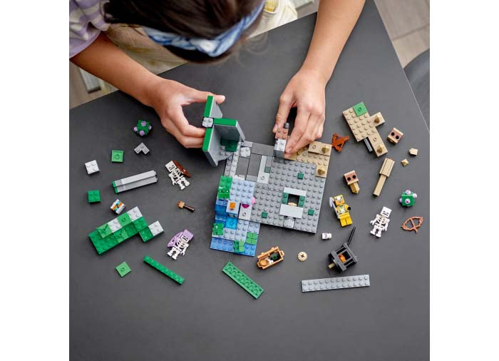 TEMNITA CU SCHELETE - LEGO MINECRAFT - LEGO (21189) - Libelula Vesela - Jucarii