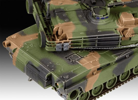 MACHETA M1A2 ABRAMS - REVELL (RV03346) - Libelula Vesela - Jucarii