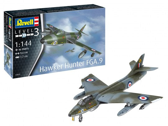 HAWKER HUNTER FGA.9 - REVELL (RV03833) - Libelula Vesela - Carti