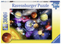 PUZZLE SISTEMUL SOLAR, 300 PIESE - RAVENSBURGER (RVSPC13226) - Libelula Vesela - Jucarii