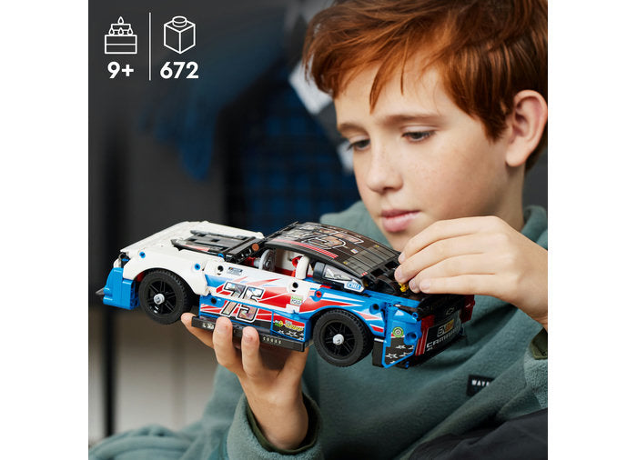 NASCAR® NEXT GEN CHEVROLET CAMARO ZL1 - LEGO TECHNIC (42153)