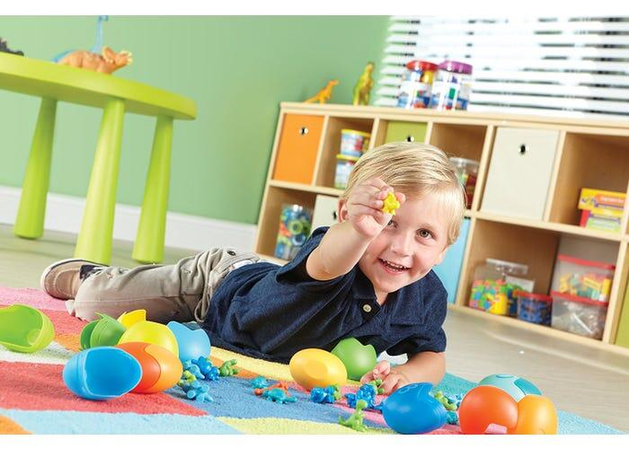 SET PENTRU SORTAT SI NUMARAT - DINOZAURI COLORATI - LEARNING RESOURCES (LER1768) - Libelula Vesela - Jucarii