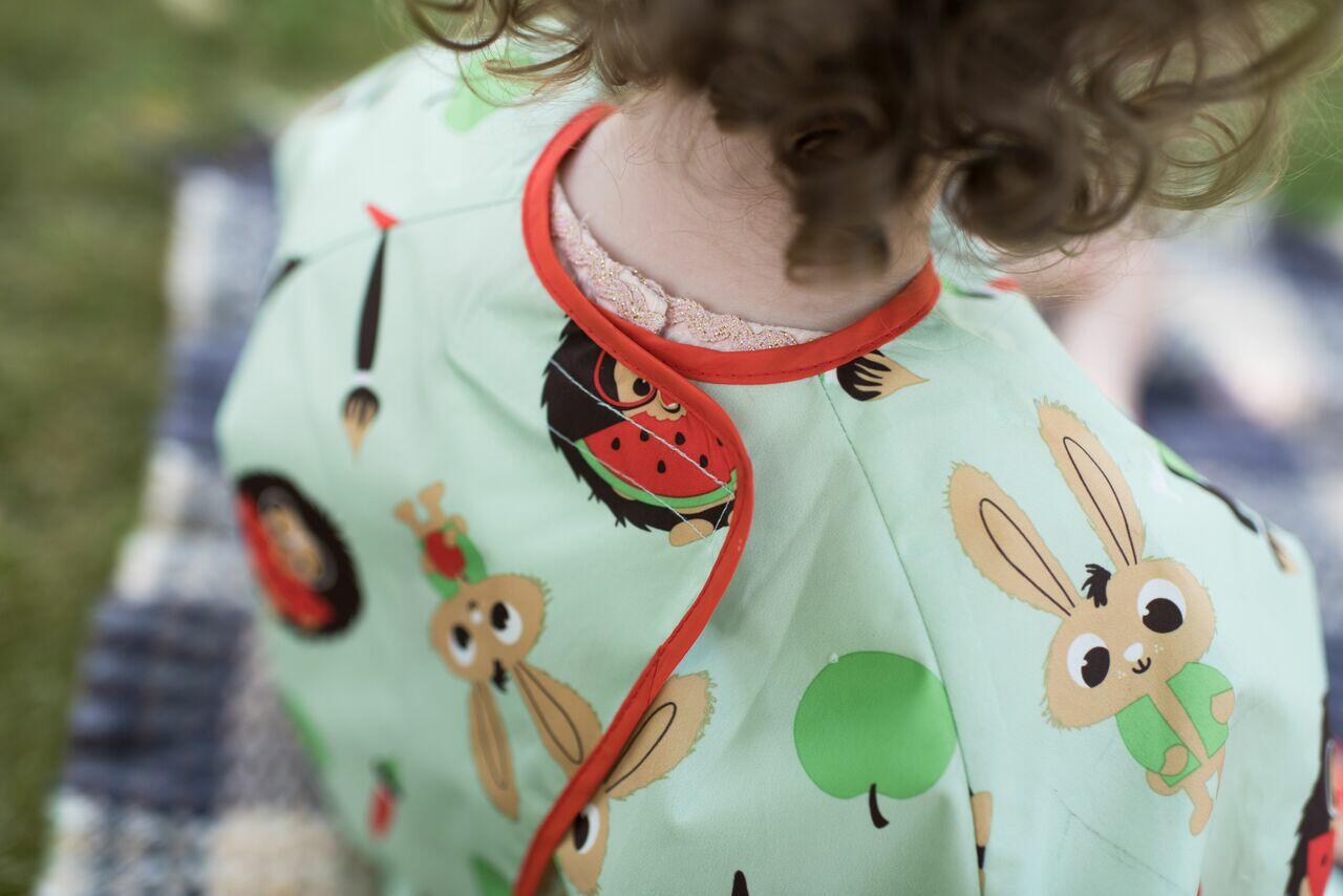 BAVETA LUNGA CU BUZUNAR - ANIMALUTE DIN PADURE - TIDY TOT (LLBPG) - Libelula Vesela - Puericultura