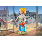 FIGURINA FEMEIE CU ZIAR SI CAFEA - PLAYMOBIL FIGURES (PM70972) - Libelula Vesela - Jucarii