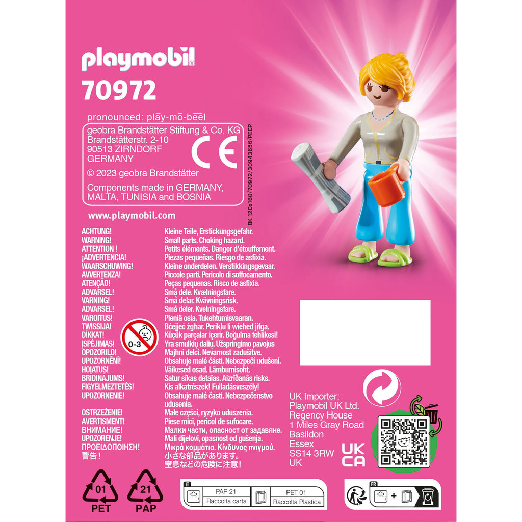 FIGURINA FEMEIE CU ZIAR SI CAFEA - PLAYMOBIL FIGURES (PM70972) - Libelula Vesela - Jucarii