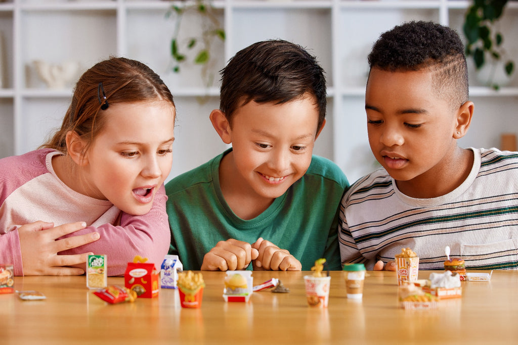 5 SURPRISE - MEGA GROSS MINIS, S1 - ZURU (77355) - Libelula Vesela - Jucarii