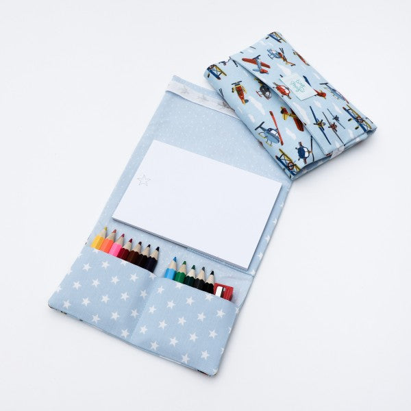 CARNETEL CU CREIOANE COLORATE TIP MAPA MODEL AVIOANE PENTRU COPII - TINY MAGIC (TMGB66) - Libelula Vesela - Jucarii